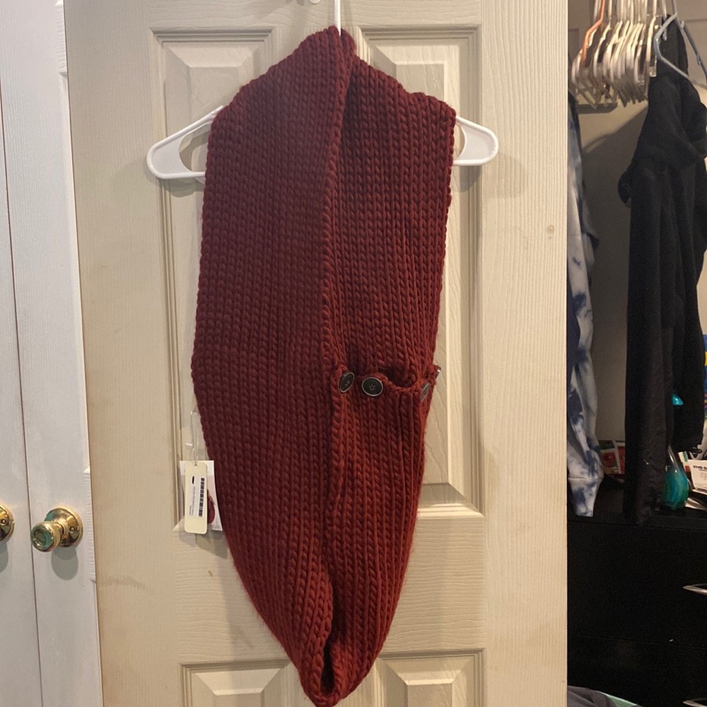 Scarf NWT